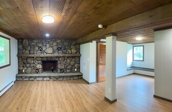 132 Deborah Dr in Coventry, CT - Building Photo - Building Photo