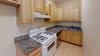 41 Hovenden Ave, Unit 3 in Brockton, MA - Building Photo