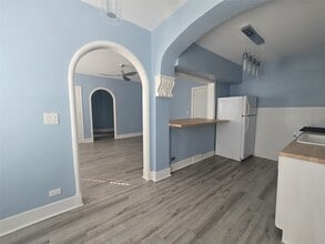 725 Broadway Avenue J in Galveston, TX - Building Photo - Building Photo