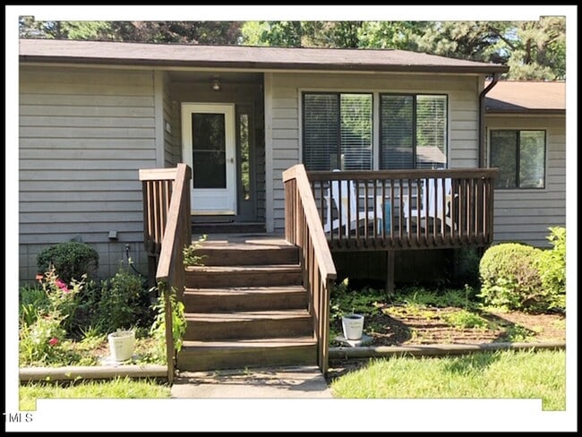 502 W Poplar Ave