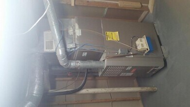 33 Tussing Ln in Tonawanda, NY - Building Photo - Building Photo
