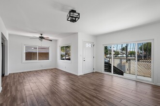 501 S Lorena St-Unit -1 in Los Angeles, CA - Building Photo - Building Photo