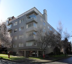 The Brentwood in Vancouver, BC - Building Photo - Building Photo