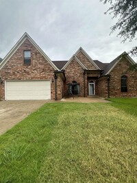 7834 Jills Creek Dr in Bartlett, TN - Foto de edificio - Building Photo