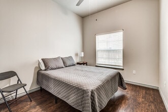 136 W Elm Ave in Stillwater, OK - Building Photo - Building Photo
