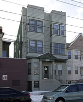 3354 John F Kennedy Blvd in Jersey City, NJ - Building Photo