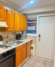 21-24 28th Ave in Queens, NY - Building Photo - Building Photo