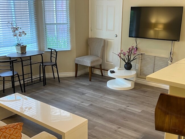 property at 6960 Forbes Ave