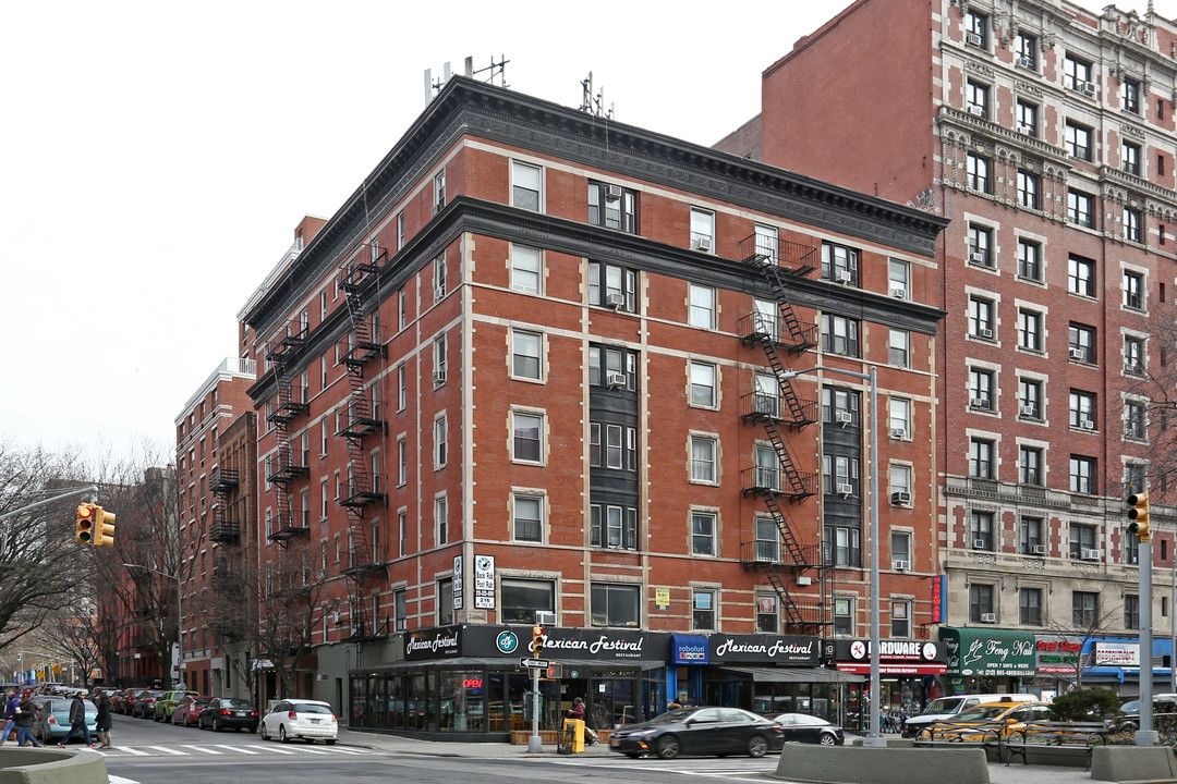 2670-2672 Broadway in New York, NY - Building Photo