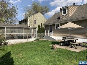447 Berkshire Rd in Ridgewood, NJ - Building Photo - Building Photo