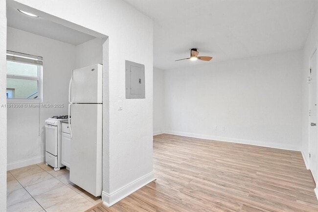 7510 Byron Ave in Miami Beach, FL - Building Photo - Building Photo