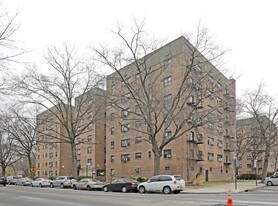 3131 138th St Apartments