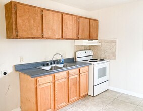 129 Congress St, Unit Downtown Charleston in Charleston, SC - Building Photo - Building Photo