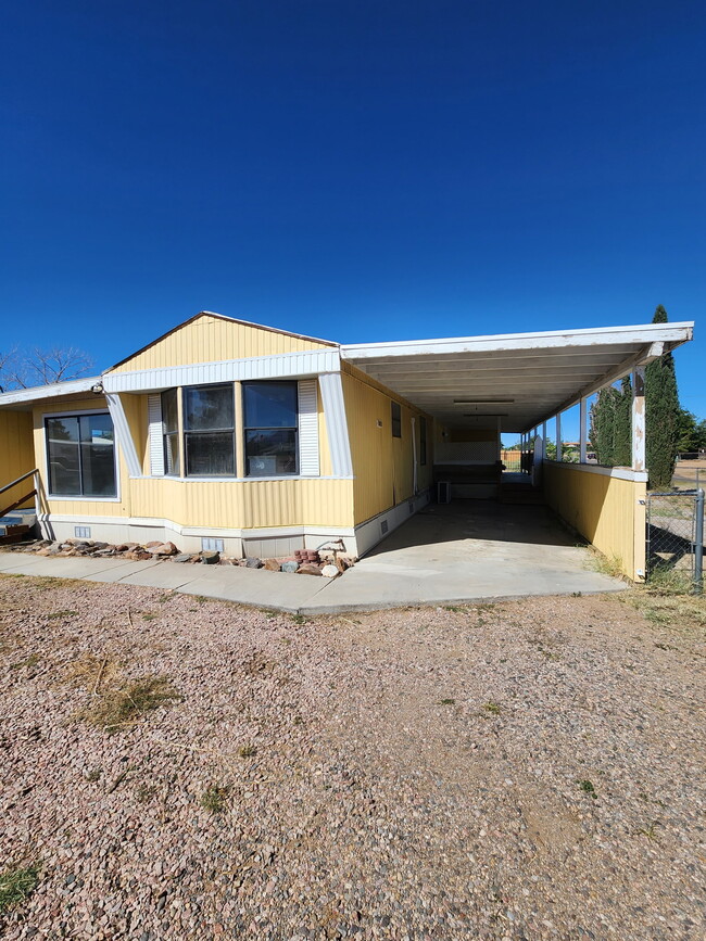 property at 3125 E John L Ave