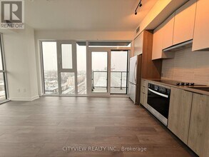 1007 The Queensway in Toronto, ON - Building Photo - Building Photo