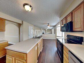 90 Knights Bridge Dr N in Pickerington, OH - Building Photo - Building Photo