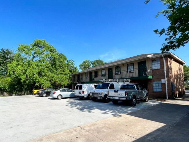 11211 S Post Oak Rd photo'