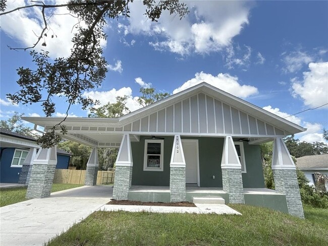 7002 N 19th St in Tampa, FL - Building Photo - Building Photo