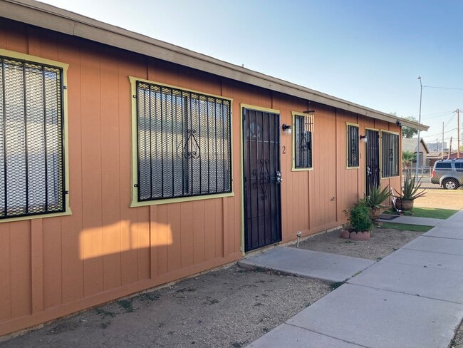 1209 E Adams St, Unit 2 in Phoenix, AZ - Building Photo - Building Photo