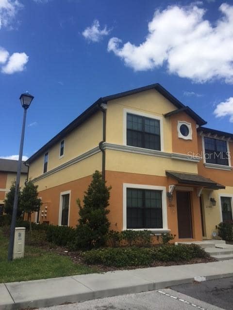 property at 2250 Trillium Park Ln