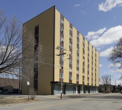 Village at Old Town in Topeka, KS - Foto de edificio - Building Photo