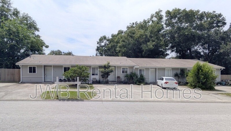 9110 Leahy Rd in Jacksonville, FL - Building Photo