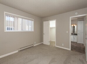 202 Calvert Dr in Cupertino, CA - Building Photo - Building Photo