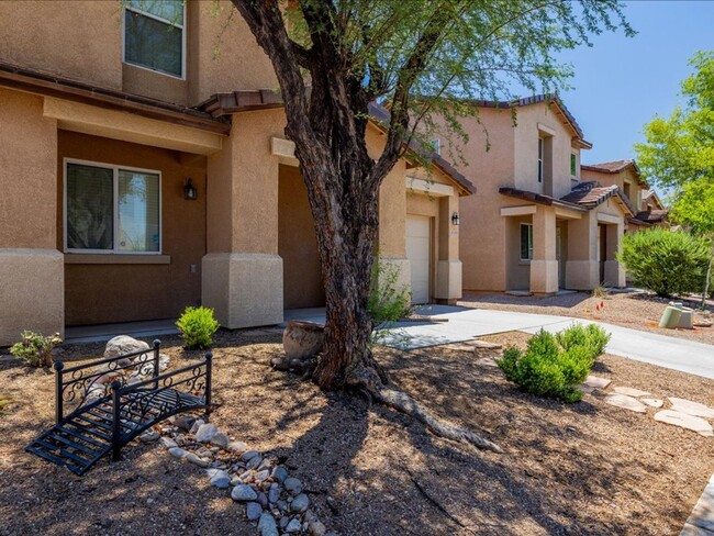 3350 N Sierra Springs Dr in Tucson, AZ - Building Photo - Building Photo