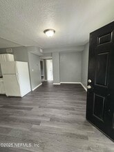 2540 Spirea St in Jacksonville, FL - Building Photo - Building Photo