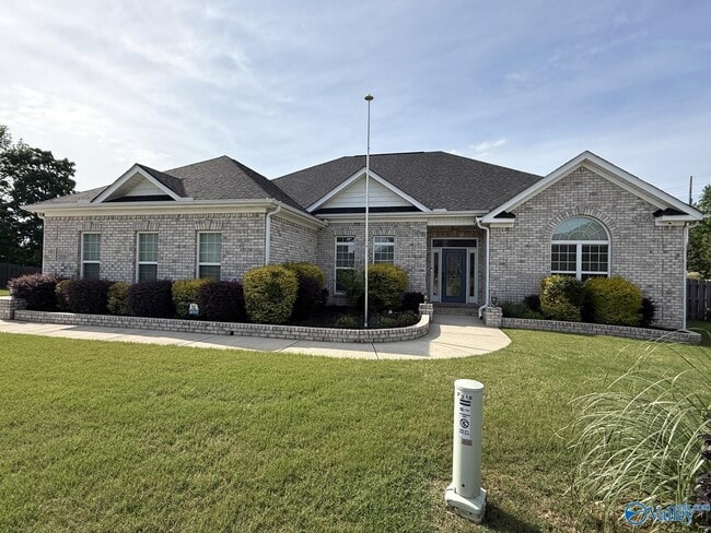 219 Woodgrove Dr in Madison, AL - Building Photo - Building Photo