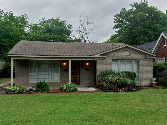 property at 687 Dickinson St
