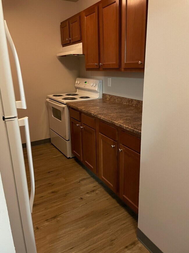 Pine Harbor Apartments in Buffalo, NY - Building Photo - Building Photo