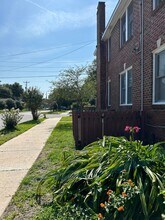 2604 Dellwood Ave in Jacksonville, FL - Foto de edificio - Building Photo