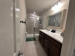 10843 Rolling Moss Rd in Tampa, FL - Building Photo - Building Photo