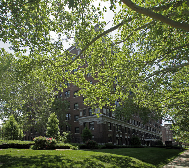 The Branscome Apartments in St. Louis, MO - Building Photo - Building Photo