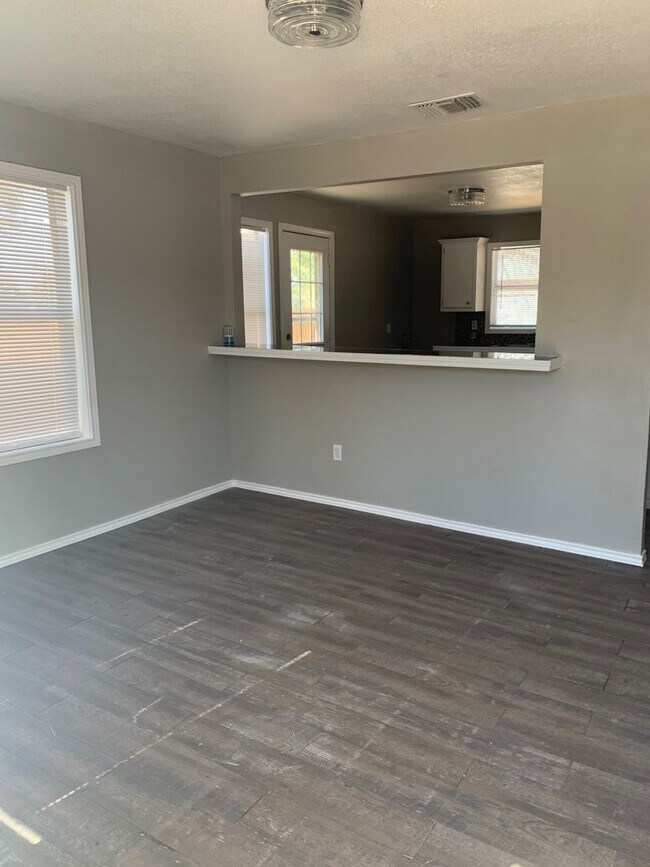 2706 2nd St in Lubbock, TX - Building Photo - Building Photo