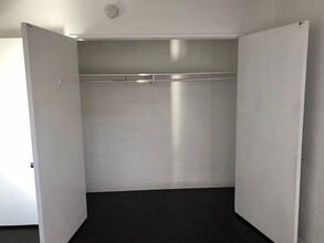 733 Brockton E Ave, Unit B in Redlands, CA - Building Photo - Building Photo