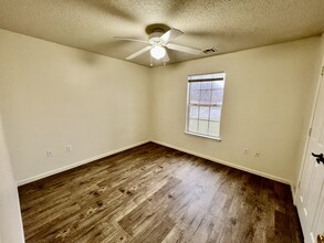 Northpark Apartments in Joplin, MO - Building Photo - Building Photo