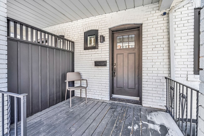 15 Avion Ave in Toronto, ON - Building Photo - Building Photo