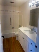 7409 Hill Ave, Unit 1 in Gig Harbor, WA - Foto de edificio - Building Photo