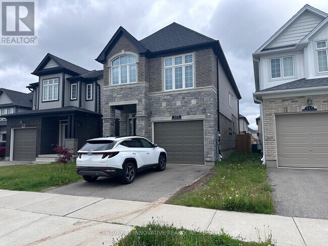 209 Sedgewood St in Kitchener, ON - Building Photo - Building Photo