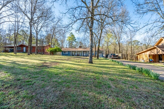 158 Arlington Dr in Hot Springs, AR - Building Photo - Building Photo