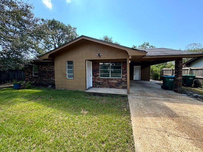 property at 12311 Dedeaux Rd
