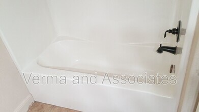 2703 SW Ledbury Cove in Bentonville, AR - Building Photo - Building Photo