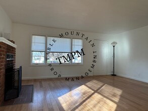 1295 Floral Ave in Oroville, CA - Building Photo - Building Photo