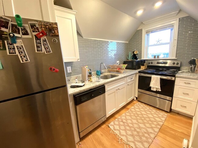 67 Temple St, Unit 3
