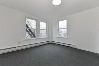 288 Sumner St, Unit 2 in Boston, MA - Foto de edificio - Building Photo