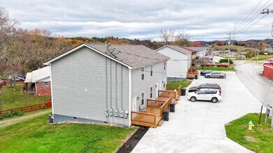 511 Old Knoxville Hwy in Newport, TN - Building Photo - Building Photo