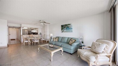601 Seaview Ct in Marco Island, FL - Building Photo - Building Photo