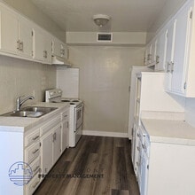 912 E. La Palma Dr. in Inglewood, CA - Building Photo - Building Photo